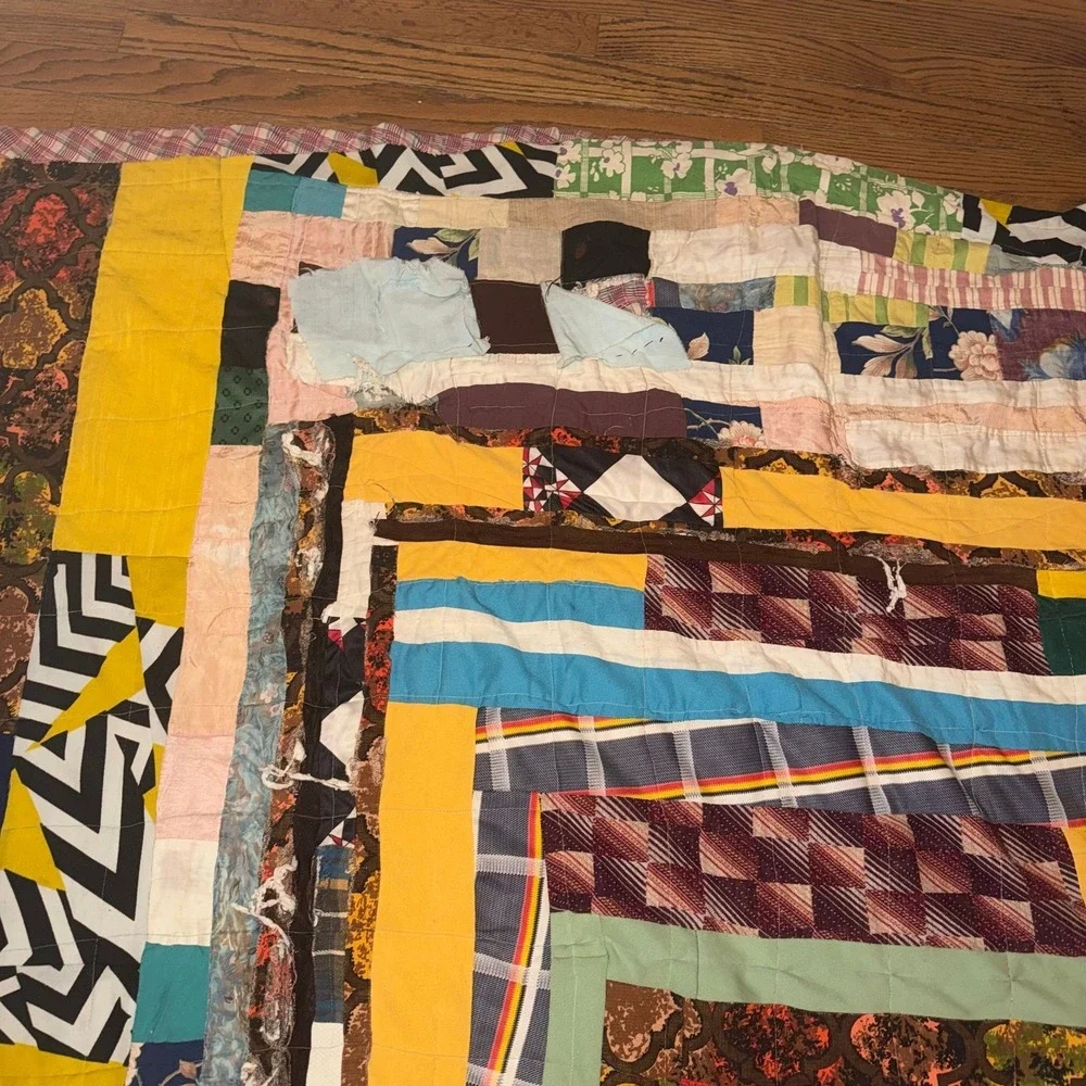 2.f vintage handmade quilt